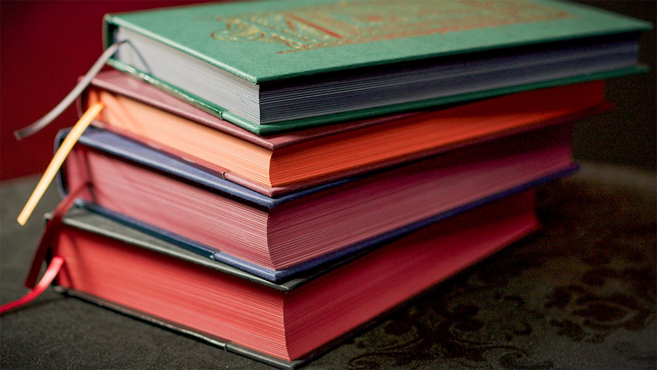 The Raven and Other Selected Works (The Gothic Chronicles Collection)