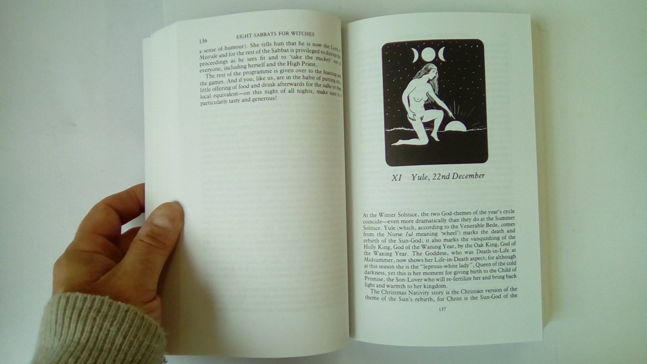 Witches' Bible : The Complete Witches' Handbook - Sold by Witch, Please!