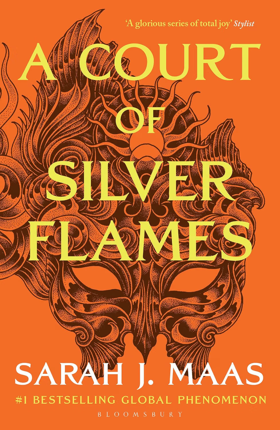 A Court of Silver Flames: The fifth book in GLOBALLY BESTSELLING FANTASY ROMANCE series Paperback / softback 784 pages
