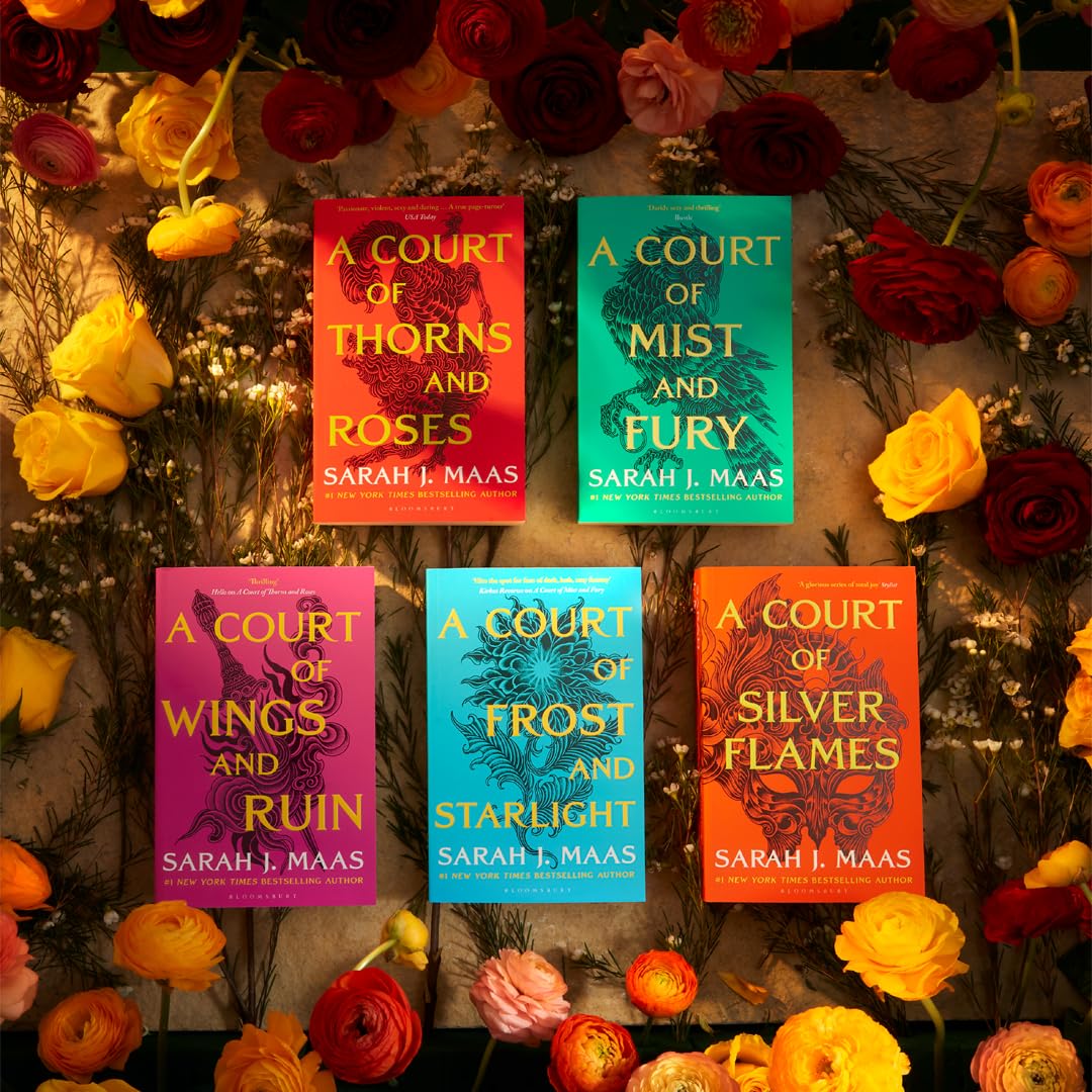 A Court of Thorns and Roses Paperback Box Set (5 books) : The first five books of the hottest fantasy series and TikTok sensation