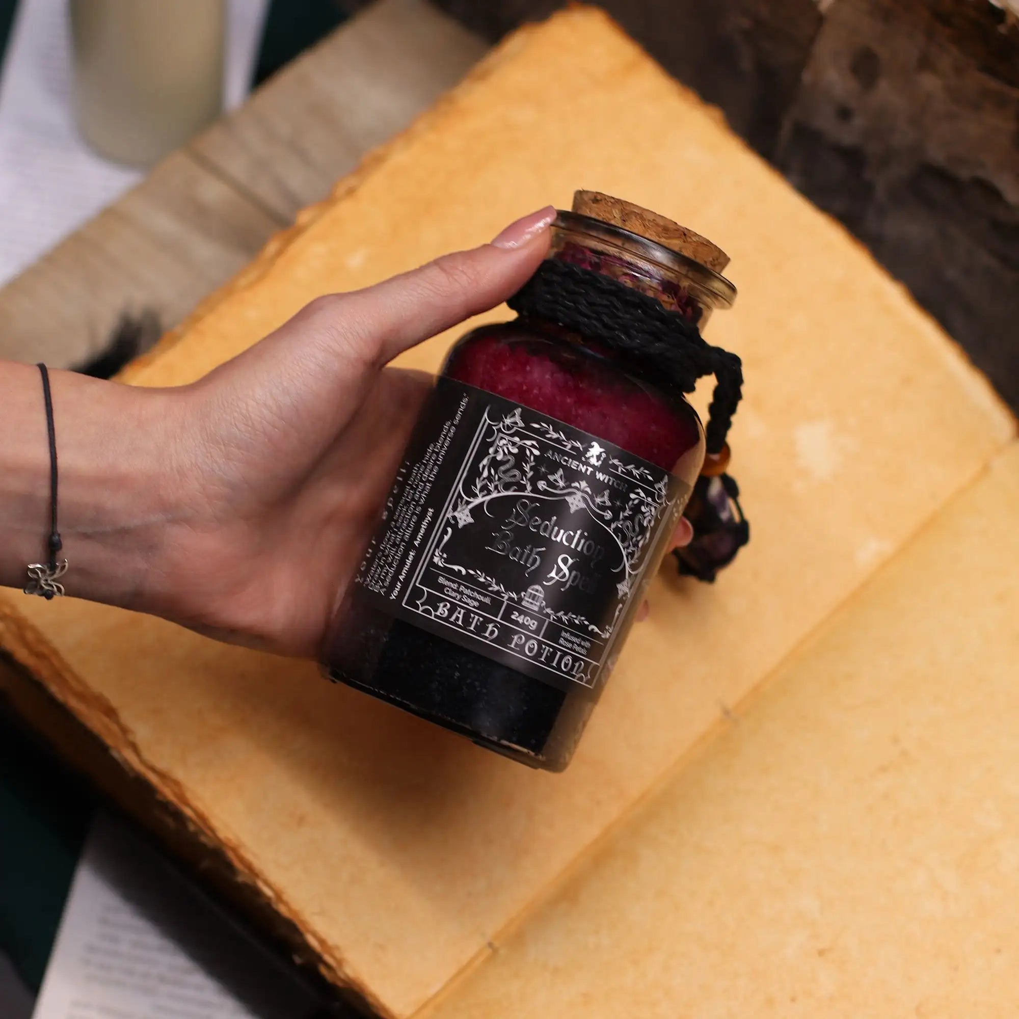 Ancient Witch Bath Spell Potion & Amethyst Crystal Amulet - Seduction Potions