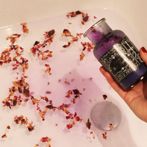 Ancient Witch Bath Spell Potion & Rose Quartz Crystal Amulet - Love Potions