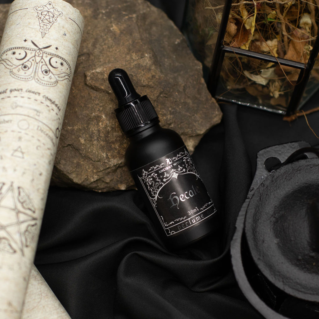 Ancient Witch Perfume Oil - Hecate 30ml Oils
