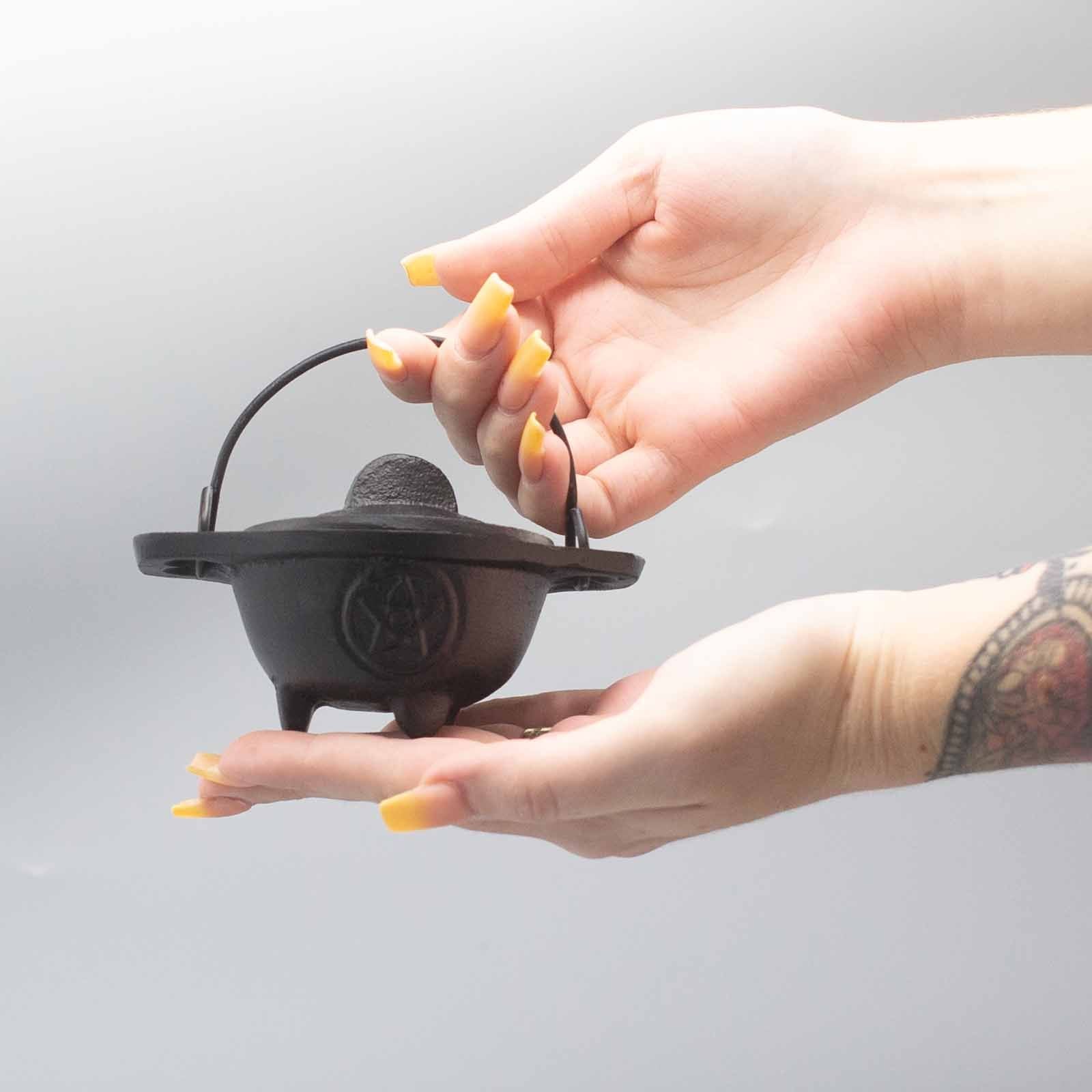 Cast Iron Cauldron with Pentagon 5x9cm Ritual Bowls and Cauldrons