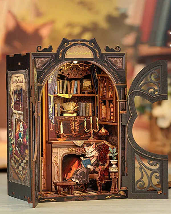 Count Cat’s Study Book Nook Game