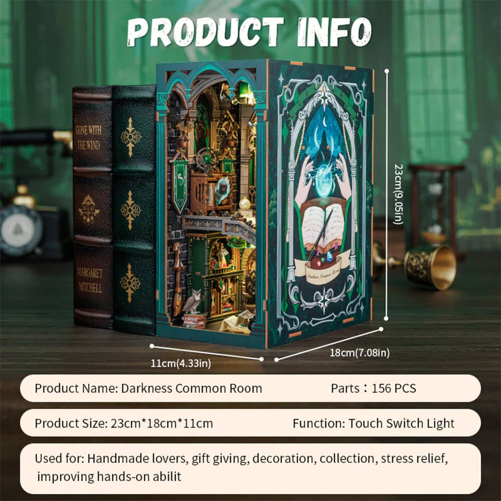 Darkness Commom Room Book Nook Game