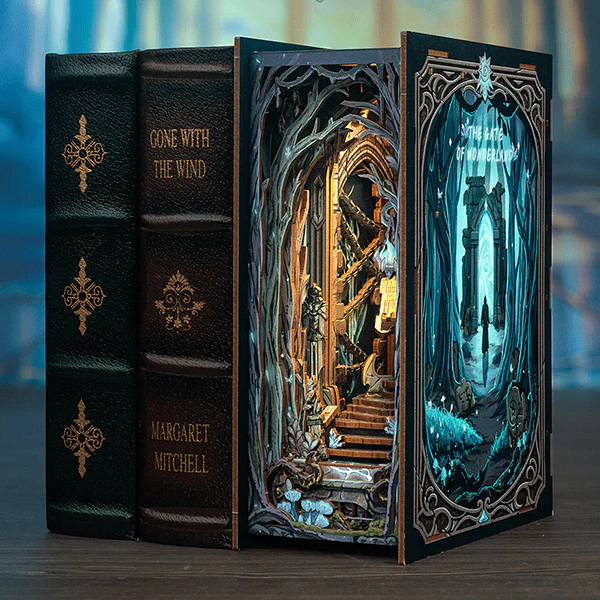 Gate of Wonderland Book Nook Game