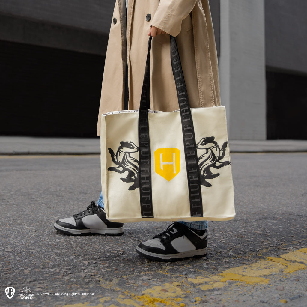 Harry Potter Hufflepuff Deluxe Tote Bag