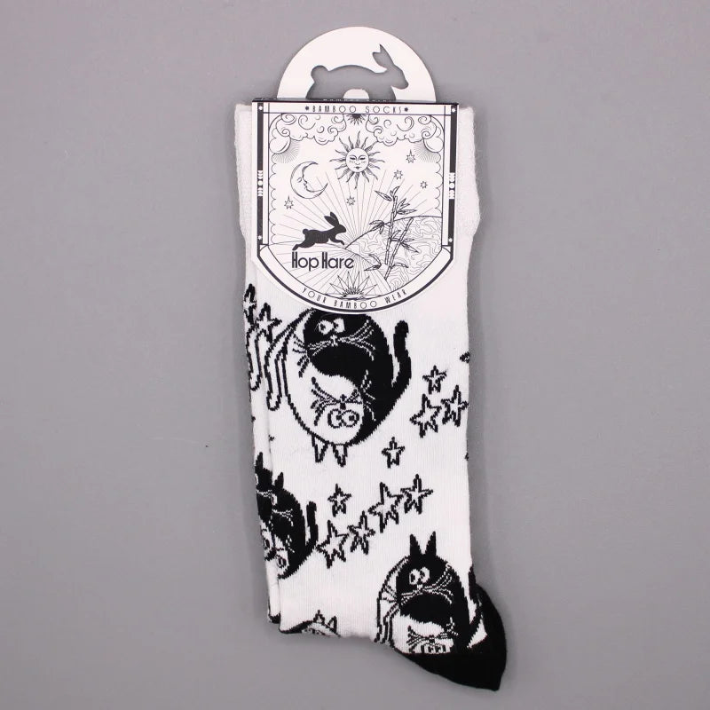 Hop Hare Bamboo Socks S/M (3.5-6.5) - Ying Yang Cats