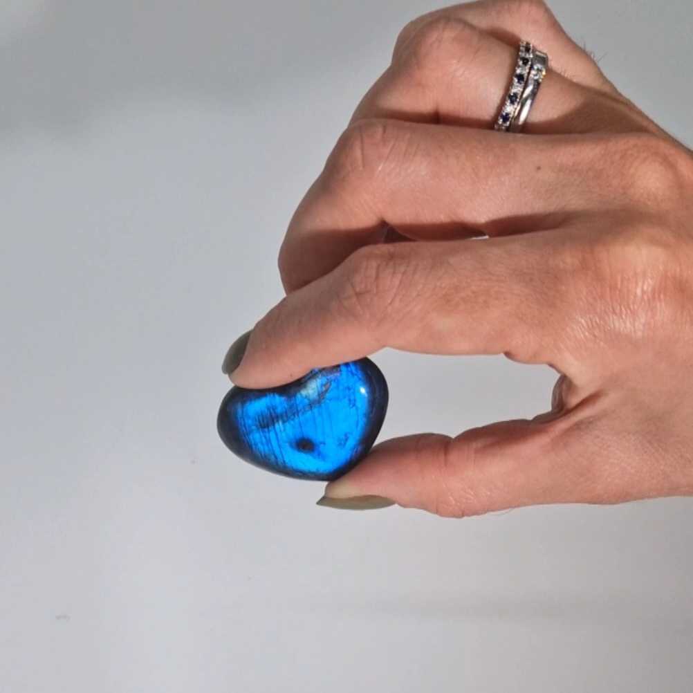 Madagascar Labradorite Hearts Stone (approx 25gm 40mm) From Witch, Please!