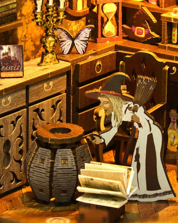 Magic Night Book Nook Game