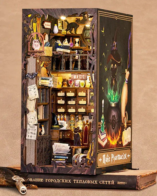 Magic Pharmacist Book Nook Game
