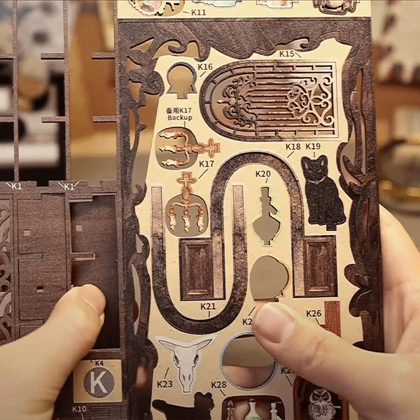 Magic Pharmacist Book Nook Game