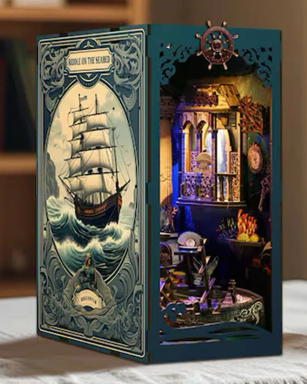 Riddle on the Seabed Book Nook Game