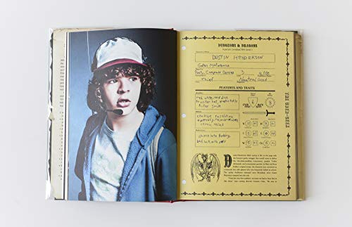 Stranger Things: Worlds Turned Upside Down : The Official Behind-The-Scenes Companion