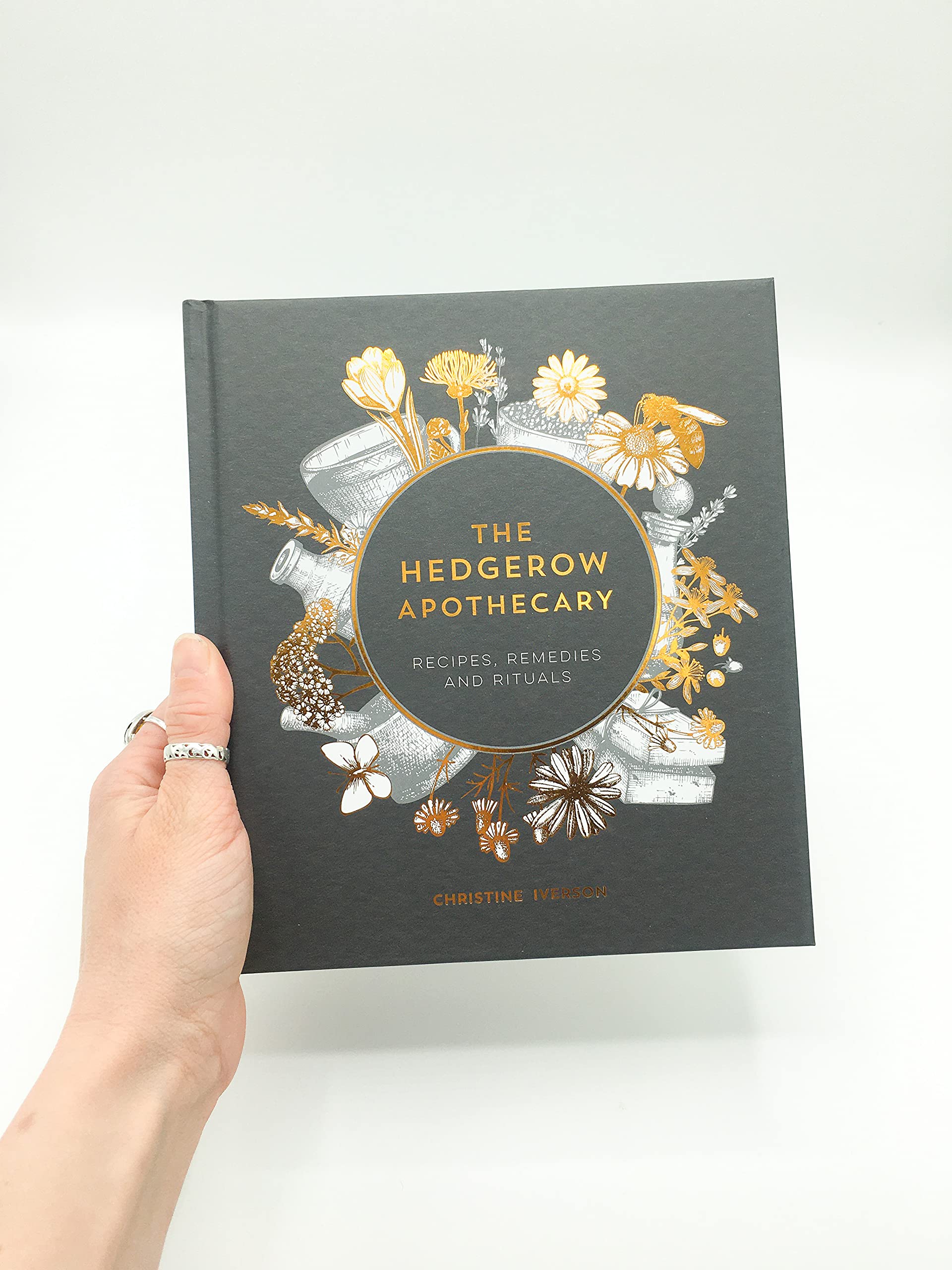 The Hedgerow Apothecary : Recipes, Remedies and Rituals - Sold by Witch, Please!