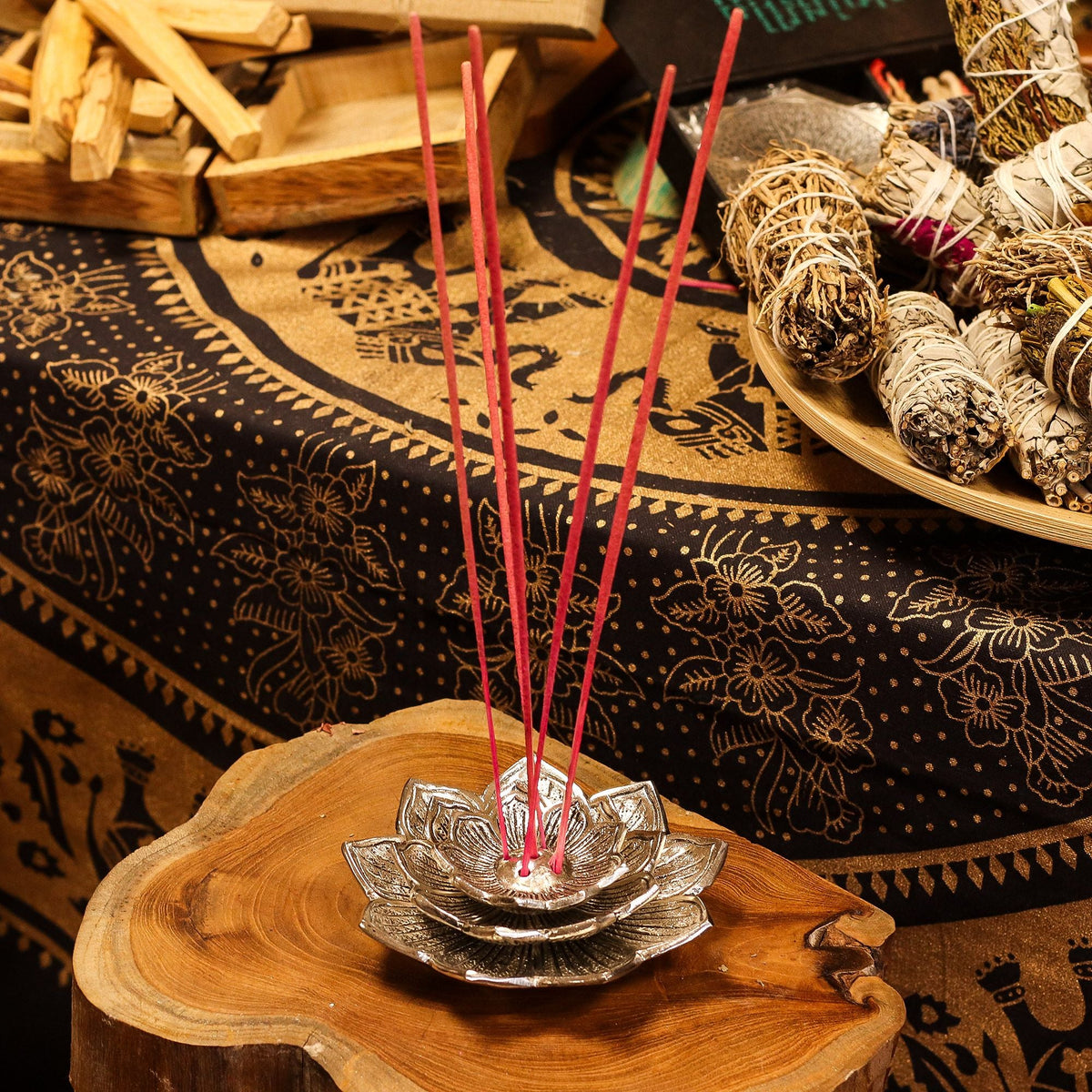 Tri-Flower Lotus Flower Incense Holder Handcrafted Aluminium Holders