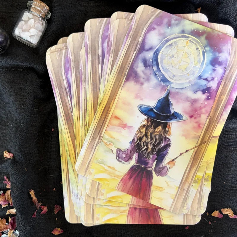 Witch Whispers Oracle : A 40-Card Deck for the Modern Witch